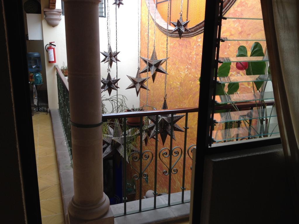 Hostal Casa Castillo Morelia Bagian luar foto
