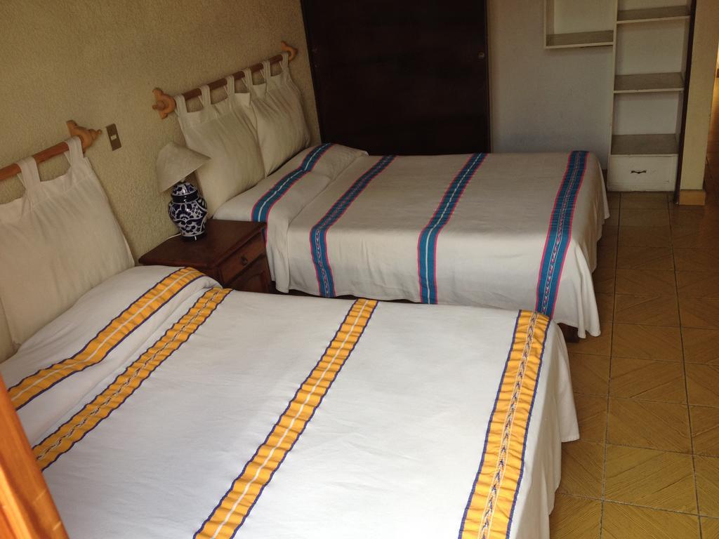 Hostal Casa Castillo Morelia Ruang foto