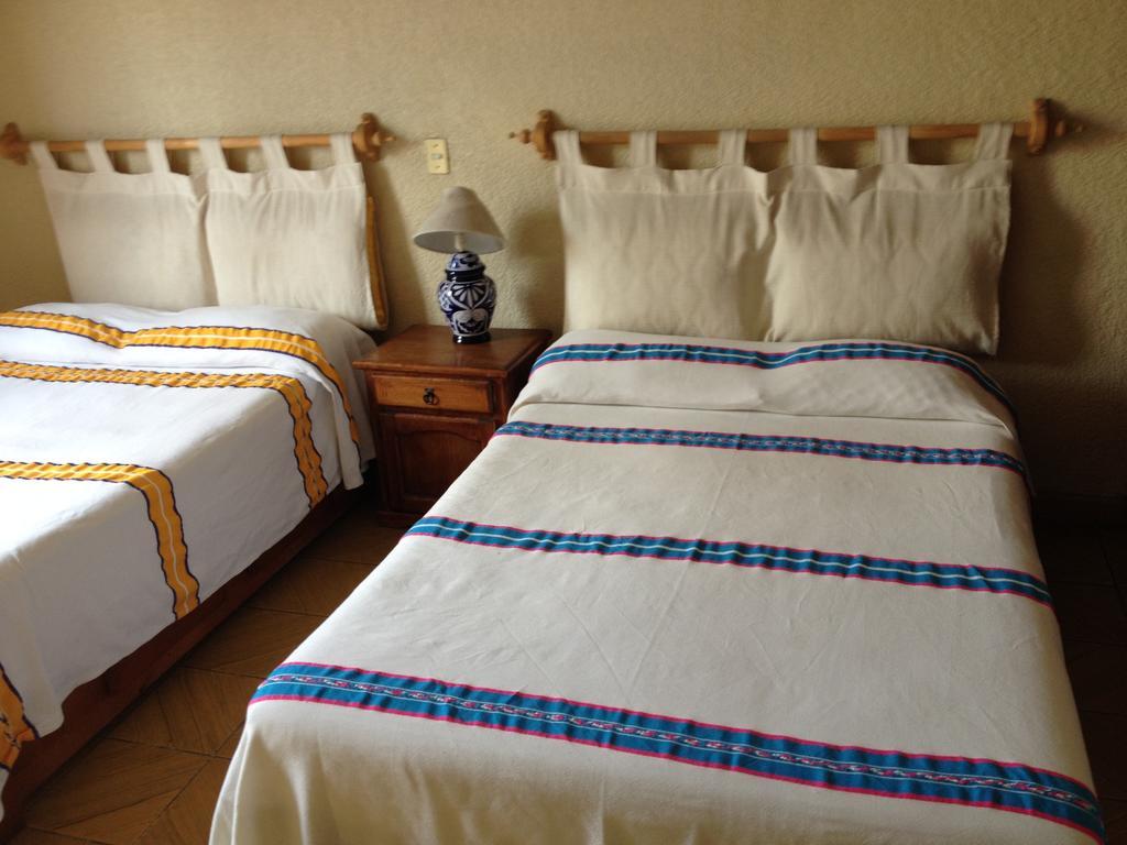 Hostal Casa Castillo Morelia Ruang foto