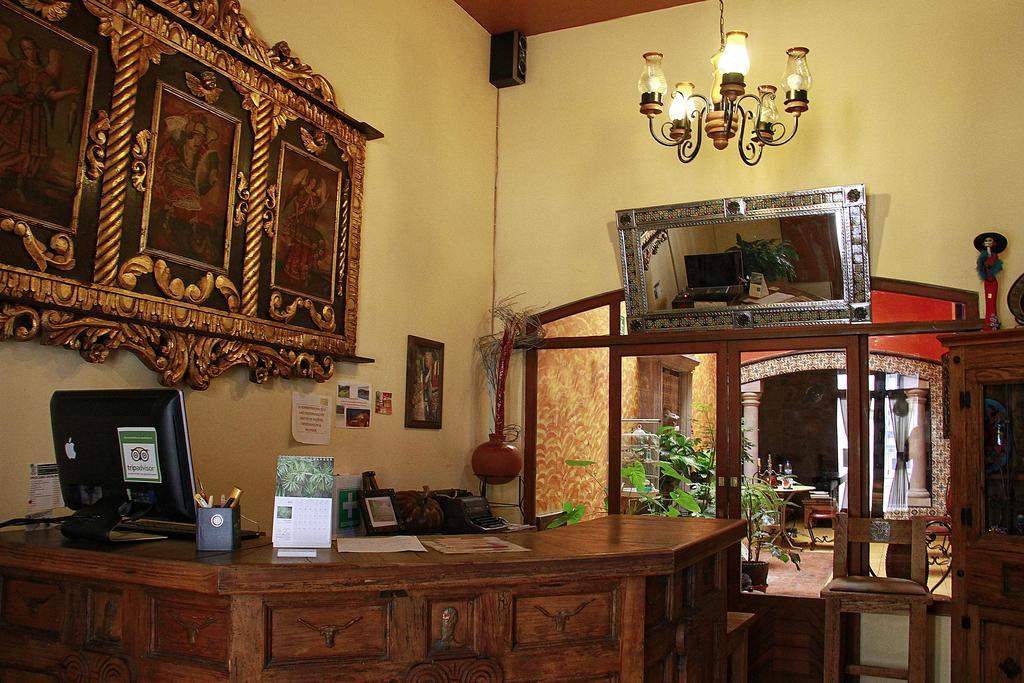 Hostal Casa Castillo Morelia Bagian luar foto
