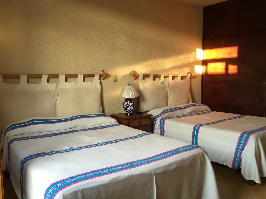 Hostal Casa Castillo Morelia Ruang foto