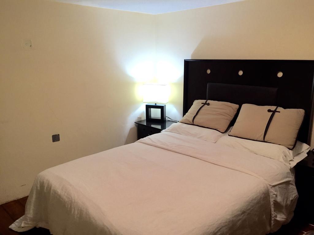 Hostal Casa Castillo Morelia Ruang foto