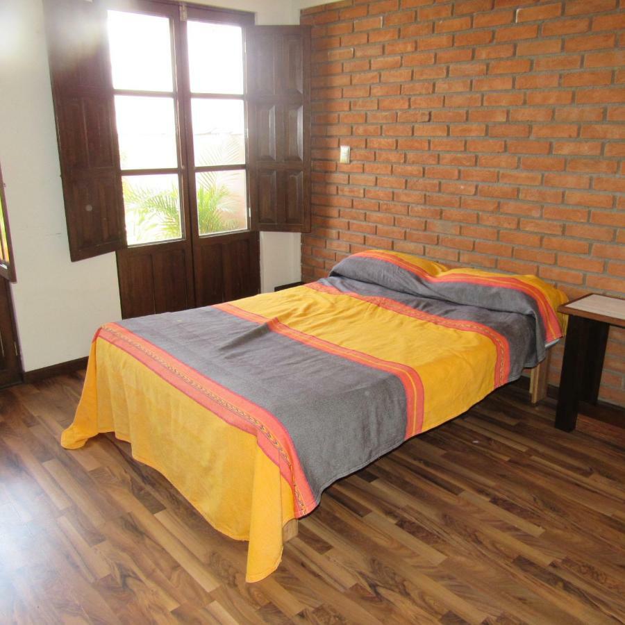 Hostal Casa Castillo Morelia Bagian luar foto