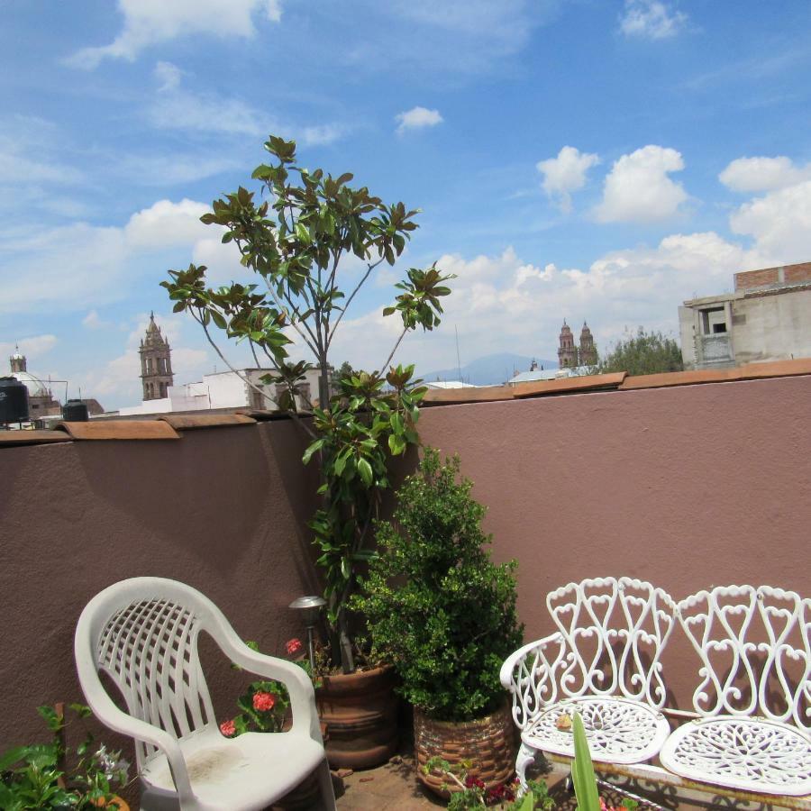 Hostal Casa Castillo Morelia Bagian luar foto
