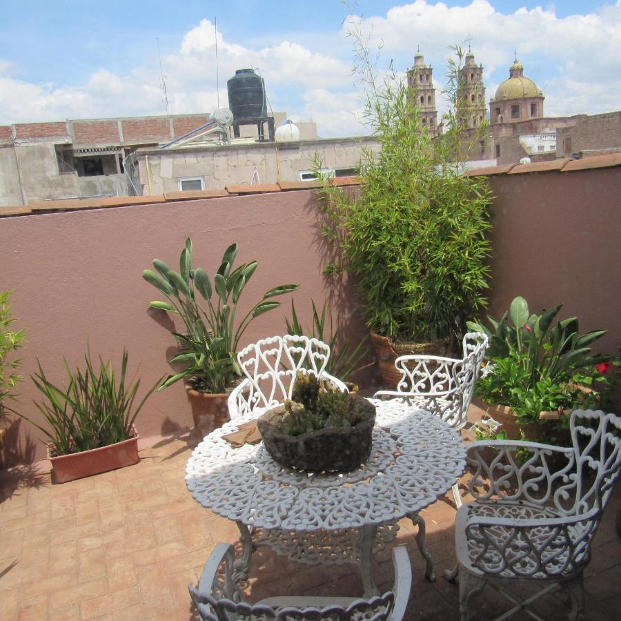 Hostal Casa Castillo Morelia Bagian luar foto