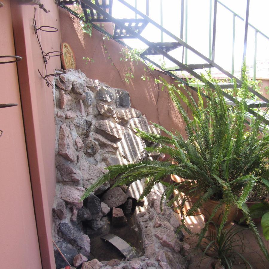 Hostal Casa Castillo Morelia Bagian luar foto
