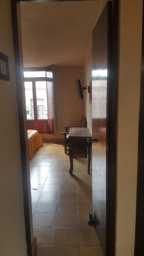 Hostal Casa Castillo Morelia Bagian luar foto